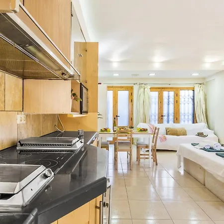 324 Pueblo Canario With Wifi Apartament Playa de las Americas (Tenerife)