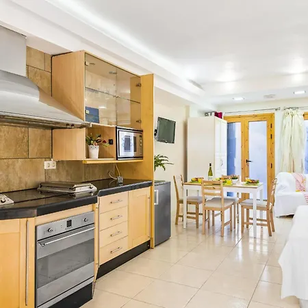 324 Pueblo Canario With Wifi Apartament Playa de las Americas (Tenerife)